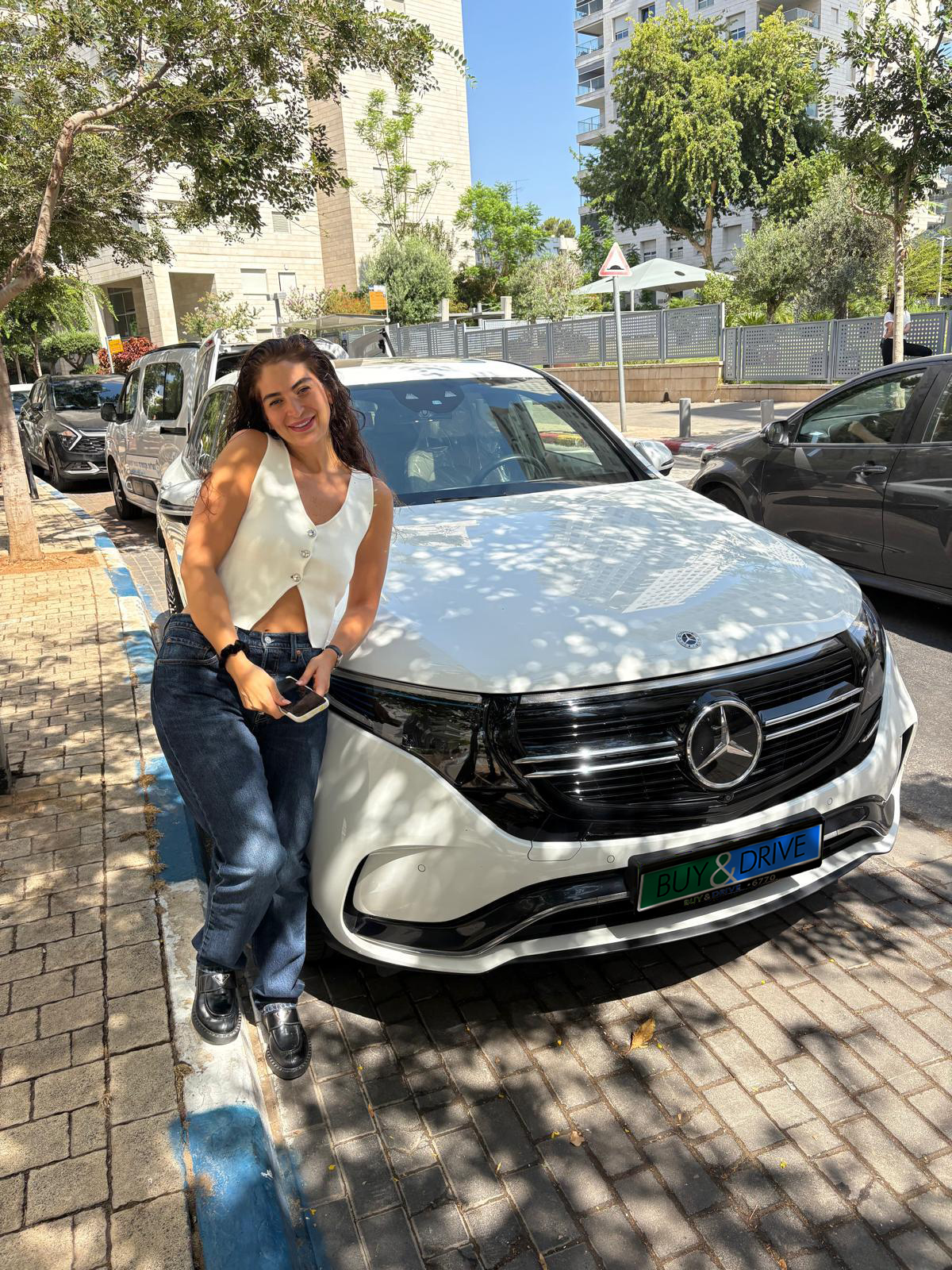 הסבר תפעול לרכב במעמד מסירה בבית הלקוחה